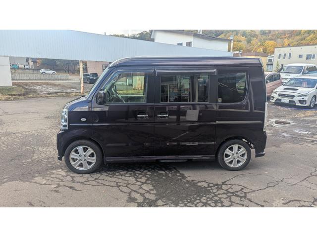 当社は幅広い車種を取り扱ってるのできっとお気に入りの一台が見つかるはず!アットホームな雰囲気の当社へスタッフ一同心からご来店お待ちしております!(011−573−4444)