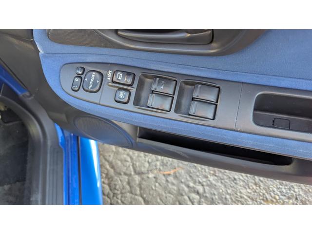 インプレッサ ＷＲＸ　５速マニュアル　４ＷＤ　ナビ　フルセグテレビ　ＤＶＤ再生ＯＫ　キーレスキー（23枚目）