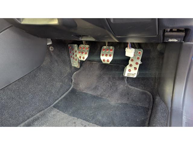 インプレッサ ＷＲＸ　５速マニュアル　４ＷＤ　ナビ　フルセグテレビ　ＤＶＤ再生ＯＫ　キーレスキー（25枚目）