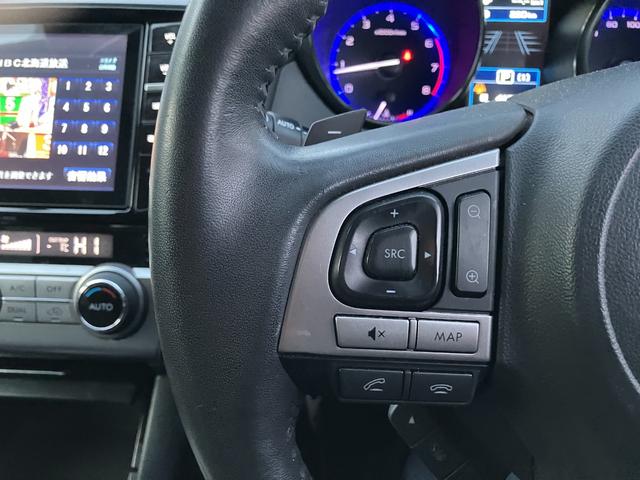 レガシィアウトバック リミテッド　４ＷＤ　純正ナビ　バックカメラ　パワーバックドア　革シート　プッシュスタート　スマートキー（6枚目）