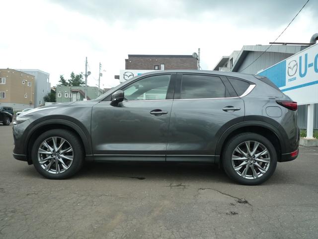 ＣＸ－５ ＸＤ　Ｌパッケージ　４ＷＤ　ドライブレコーダー　全周囲カメラ　クリアランスソナー　オートクルーズコントロール　レーンアシスト　衝突被害軽減システム　ナビ　ＴＶ　ＬＥＤヘッドランプ　電動リアゲート　アルミホイール（14枚目）