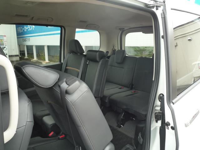 セレナ ハイウェイスターＶ　４ＷＤ　ＥＴＣ　バックカメラ　ナビ　クリアランスソナー　オートクルーズコントロール　衝突被害軽減システム　両側電動スライドドア　オートマチックハイビーム　オートライト　ＬＥＤヘッドランプ　スマートキー（28枚目）