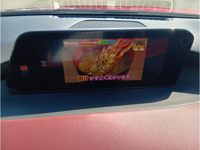 ＭＡＺＤＡ３ファストバック ２０Ｓバーガンディ　セレクション　４ＷＤ　ドライブレコーダー　ＥＴＣ　全周囲カメラ　ＴＶ　クリアランスソナー　オートクルーズコントロール　衝突被害軽減システム　アルミホイール　オートマチックハイビーム　オートライト　ＬＥＤヘッドランプ（4枚目）