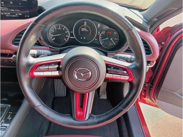 ＭＡＺＤＡ３ファストバック ２０Ｓバーガンディ　セレクション　４ＷＤ　ドライブレコーダー　ＥＴＣ　全周囲カメラ　ＴＶ　クリアランスソナー　オートクルーズコントロール　衝突被害軽減システム　アルミホイール　オートマチックハイビーム　オートライト　ＬＥＤヘッドランプ（22枚目）