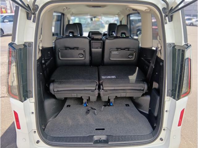 セレナ ハイウェイスターＶ　４ＷＤ　ＥＴＣ　バックカメラ　ナビ　クリアランスソナー　オートクルーズコントロール　衝突被害軽減システム　両側電動スライドドア　ＬＥＤヘッドランプ　スマートキー　アイドリングストップ　シートヒーター（27枚目）