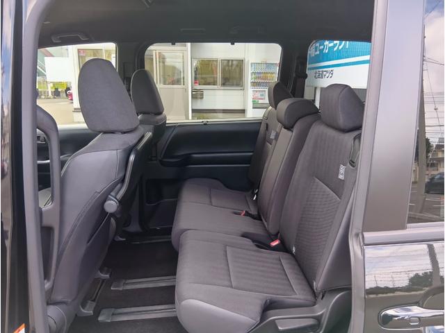 ノア Ｓ－Ｇ　４ＷＤ　バックカメラ　ナビ　ＴＶ　オートクルーズコントロール　レーンアシスト　衝突被害軽減システム　両側スライド・片側電動　オートマチックハイビーム　オートライト　ＬＥＤヘッドランプ　スマートキー（12枚目）