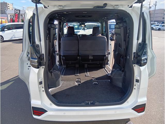 ヴォクシー S-G 4WD ETC バックカメラ ナビ TV オートクルーズコントロール レーンアシスト 衝突被害軽減システム 両側電動スライドドア オートマチックハイビーム LEDヘッドランプ スマートキー(20枚目)