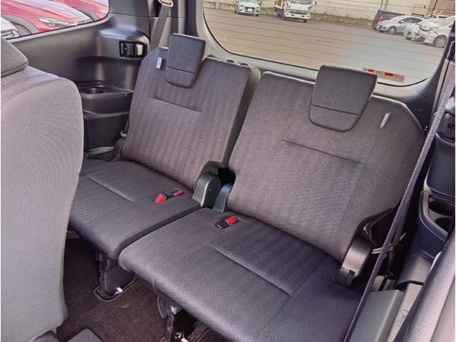 ヴォクシー S-G 4WD ETC バックカメラ ナビ TV オートクルーズコントロール レーンアシスト 衝突被害軽減システム 両側電動スライドドア オートマチックハイビーム LEDヘッドランプ スマートキー(29枚目)