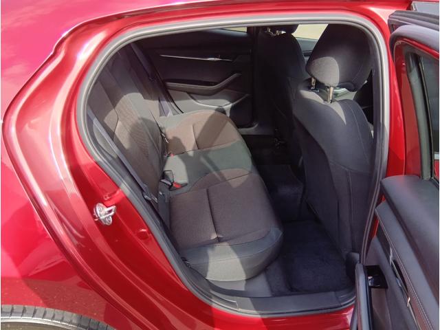 MAZDA3ファストバック XDプロアクティブ ツーリングセレクション 4WD ドライブレコーダー 全周囲カメラ ナビ TV クリアランスソナー オートクルーズコントロール レーンアシスト 衝突被害軽減システム アルミホイール オートライト LEDヘッドランプ(24枚目)