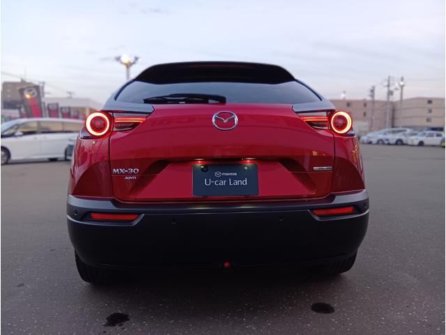 MX-30 ベースグレード 4WD ドライブレコーダー ETC 全周囲カメラ クリアランスソナー オートクルーズコントロール レーンアシスト 衝突被害軽減システム ナビ TV オートライト LEDヘッドランプ アルミホイール(16枚目)