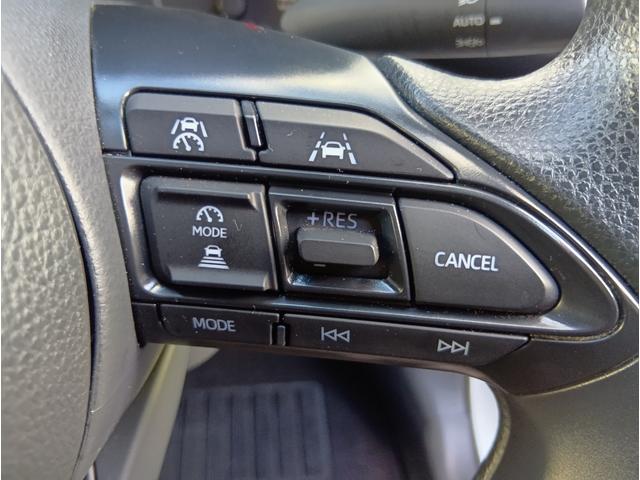 ヤリス Ｘ　４ＷＤ　ＥＴＣ　バックカメラ　ＴＶ　クリアランスソナー　オートクルーズコントロール　レーンアシスト　衝突被害軽減システム　オートマチックハイビーム　オートライト　スマートキー　ＣＶＴ　盗難防止システム（10枚目）