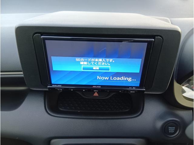 ヤリス Ｘ　４ＷＤ　ＥＴＣ　バックカメラ　ＴＶ　クリアランスソナー　オートクルーズコントロール　レーンアシスト　衝突被害軽減システム　オートマチックハイビーム　スマートキー　ＣＶＴ　盗難防止システム（5枚目）