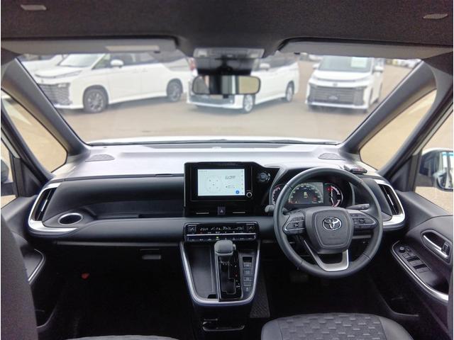 ヴォクシー S-Z 4WD ETC バックカメラ TV クリアランスソナー オートクルーズコントロール レーンアシスト 衝突被害軽減システム 両側電動スライドドア オートマチックハイビーム オートライト(2枚目)