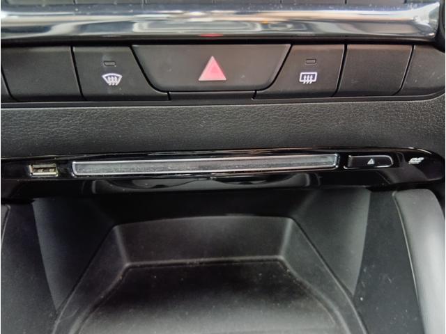 ＭＡＺＤＡ３ファストバック １５Ｓツーリング　４ＷＤ　全周囲カメラ　ナビ　クリアランスソナー　オートクルーズコントロール　衝突被害軽減システム　アルミホイール　オートマチックハイビーム　オートライト　ＬＥＤヘッドランプ　スマートキー（9枚目）