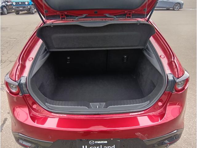 ＭＡＺＤＡ３ファストバック １５Ｓツーリング　４ＷＤ　全周囲カメラ　ナビ　クリアランスソナー　オートクルーズコントロール　衝突被害軽減システム　アルミホイール　オートマチックハイビーム　オートライト　ＬＥＤヘッドランプ　スマートキー（19枚目）