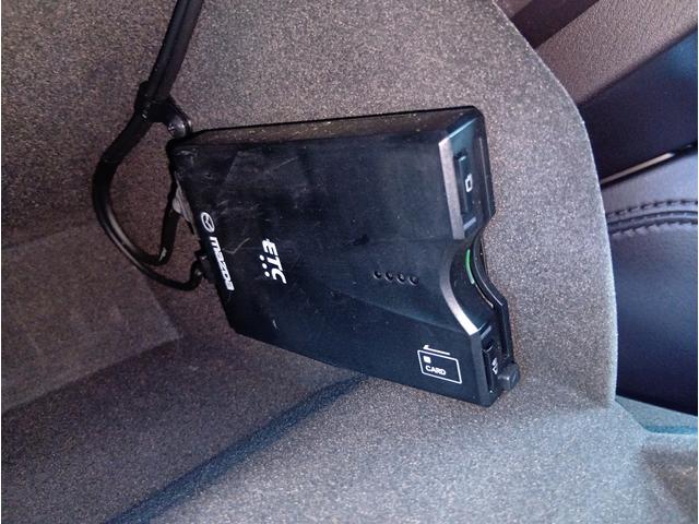 ＣＸ－８ ＸＤ　Ｌパッケージ　４ＷＤ　ドライブレコーダー　ＥＴＣ　全周囲カメラ　クリアランスソナー　オートクルーズコントロール　レーンアシスト　パワーシート　衝突被害軽減システム　ナビ　ＴＶ　オートライト　ＬＥＤヘッドランプ（8枚目）