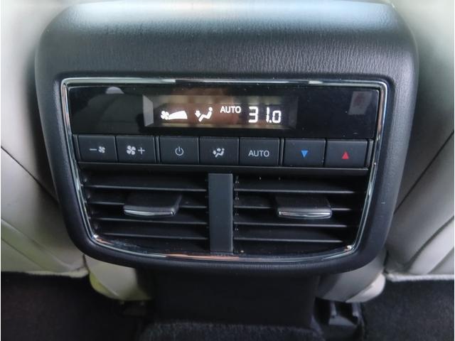 ＣＸ－８ ＸＤ　Ｌパッケージ　４ＷＤ　ＥＴＣ　全周囲カメラ　クリアランスソナー　オートクルーズコントロール　レーンアシスト　衝突被害軽減システム　ＴＶ　オートライト　ＬＥＤヘッドランプ　電動リアゲート　アルミホイール　スマートキー（11枚目）