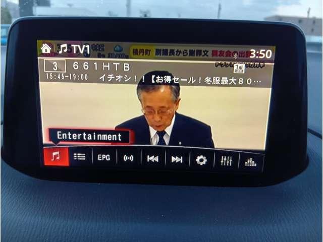 ＴＶ付きの車となっております。ドライブの合間の休憩中に気になる番組を見ることができます。