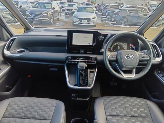 ヴォクシー S-Z 4WD ETC バックカメラ TV オートクルーズコントロール 衝突被害軽減システム 両側電動スライドドア オートマチックハイビーム オートライト LEDヘッドランプ スマートキー シートヒーター(2枚目)