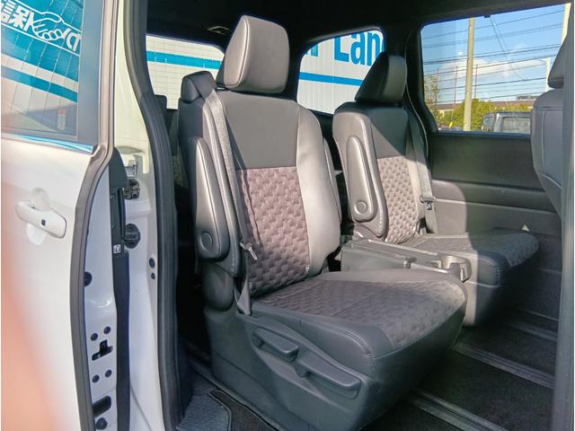 ヴォクシー S-Z 4WD ETC バックカメラ TV オートクルーズコントロール 衝突被害軽減システム 両側電動スライドドア オートマチックハイビーム オートライト LEDヘッドランプ スマートキー シートヒーター(12枚目)