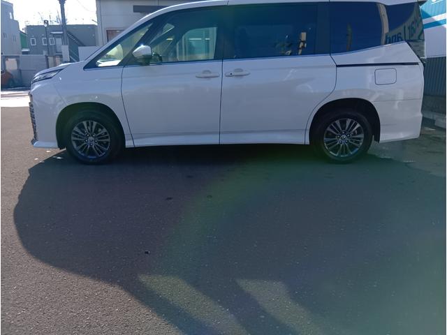 ヴォクシー S-Z 4WD ETC バックカメラ TV オートクルーズコントロール 衝突被害軽減システム 両側電動スライドドア オートマチックハイビーム オートライト LEDヘッドランプ スマートキー シートヒーター(22枚目)