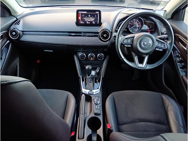 デミオ １５Ｓツーリング　４ＷＤ　ＥＴＣ　全周囲カメラ　ＴＶ　クリアランスソナー　オートクルーズコントロール　レーンアシスト　衝突被害軽減システム　アルミホイール　オートライト　ＬＥＤヘッドランプ　スマートキー（2枚目）