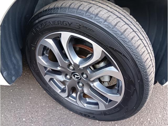 デミオ １５Ｓツーリング　４ＷＤ　ＥＴＣ　全周囲カメラ　ＴＶ　クリアランスソナー　オートクルーズコントロール　レーンアシスト　衝突被害軽減システム　アルミホイール　オートライト　ＬＥＤヘッドランプ　スマートキー（20枚目）