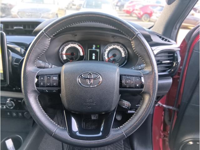 ハイラックス Z ブラックラリーエディション 4WD トラック AT 衝突被害軽減システム オートクルーズコントロール レーンアシスト ナビ スマートキー LEDヘッドランプ 盗難防止システム アルミホイール ABS ESC エアコン(3枚目)