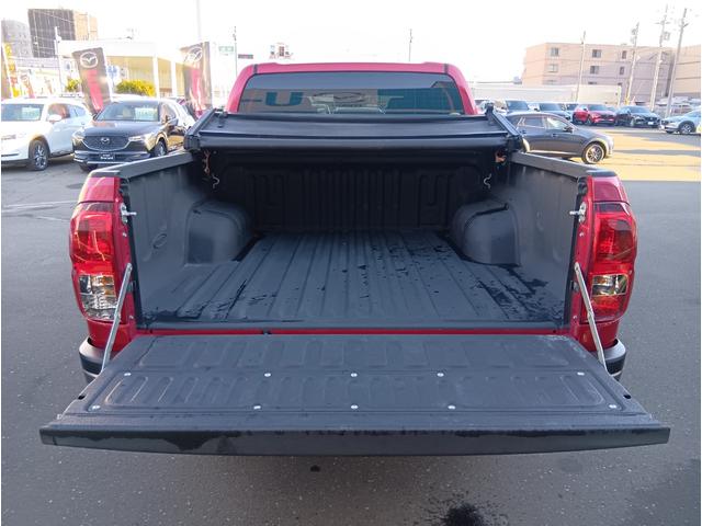 ハイラックス Z ブラックラリーエディション 4WD トラック AT 衝突被害軽減システム オートクルーズコントロール レーンアシスト ナビ スマートキー LEDヘッドランプ 盗難防止システム アルミホイール ABS ESC エアコン(18枚目)