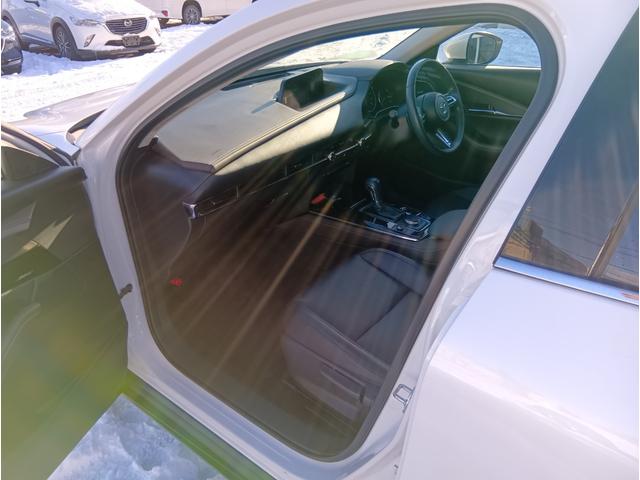 ＣＸ－３０ ２０Ｓ　Ｌパッケージ　４ＷＤ　ＥＴＣ　全周囲カメラ　クリアランスソナー　オートクルーズコントロール　パワーシート　衝突被害軽減システム　ナビ　ＴＶ　オートライト　ＬＥＤヘッドランプ　電動リアゲート　アルミホイール（25枚目）