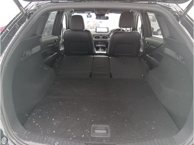 ＣＸ－５ ＸＤ　スポーツアピアランス　４ＷＤ　ドライブレコーダー　全周囲カメラ　クリアランスソナー　オートクルーズコントロール　レーンアシスト　パワーシート　衝突被害軽減システム　ナビ　ＬＥＤヘッドランプ　電動リアゲート　アルミホイール（18枚目）