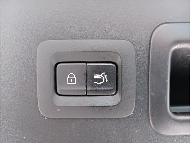 ＣＸ－３０ ＸＤ　Ｌパッケージ　４ＷＤ　ＥＴＣ　全周囲カメラ　クリアランスソナー　オートクルーズコントロール　パワーシート　衝突被害軽減システム　ＴＶ　オートライト　ＬＥＤヘッドランプ　電動リアゲート　アルミホイール　スマートキー（9枚目）