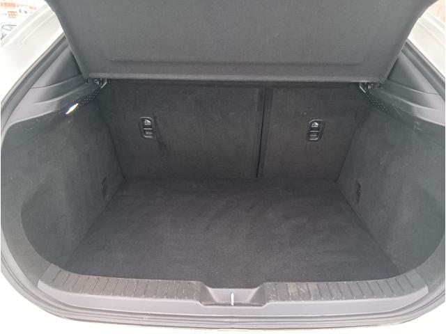 ＣＸ－３０ ＸＤ　Ｌパッケージ　４ＷＤ　ＥＴＣ　全周囲カメラ　クリアランスソナー　オートクルーズコントロール　パワーシート　衝突被害軽減システム　ＴＶ　オートライト　ＬＥＤヘッドランプ　電動リアゲート　アルミホイール　スマートキー（26枚目）