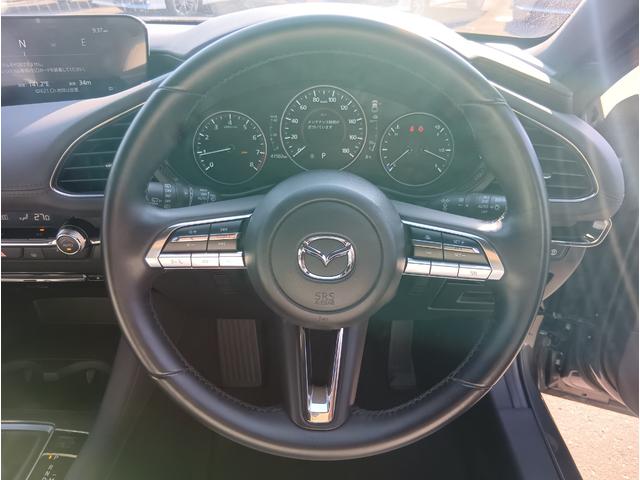 ＭＡＺＤＡ３ファストバック １５Ｓツーリング　４ＷＤ　全周囲カメラ　ナビ　ＴＶ　クリアランスソナー　オートクルーズコントロール　衝突被害軽減システム　アルミホイール　オートライト　ＬＥＤヘッドランプ　スマートキー　アイドリングストップ　ＡＴ（3枚目）
