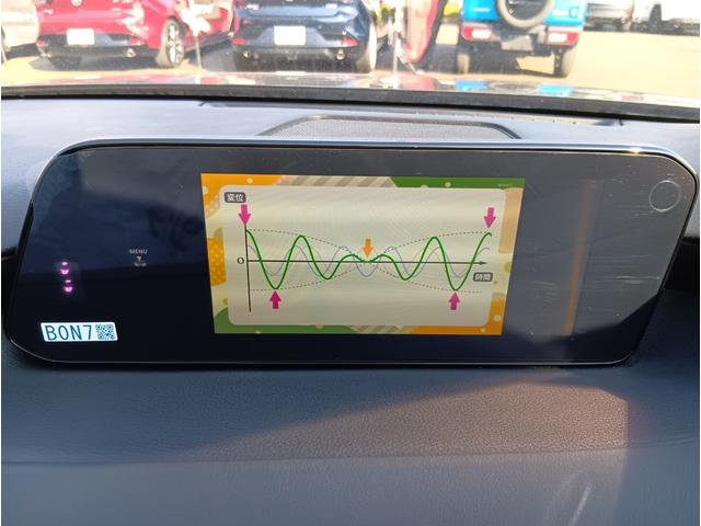 ＭＡＺＤＡ３ファストバック １５Ｓツーリング　４ＷＤ　全周囲カメラ　ナビ　ＴＶ　クリアランスソナー　オートクルーズコントロール　衝突被害軽減システム　アルミホイール　オートライト　ＬＥＤヘッドランプ　スマートキー　アイドリングストップ　ＡＴ（5枚目）