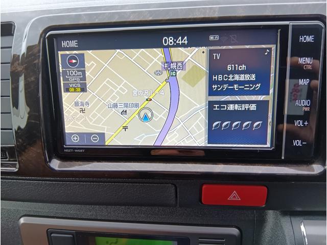 �i�r�t�������s��h���C�u���y�����ЂƎ��I���߂Ă̓��ł��������ƂȂ��G�X�R�[�g���Ă���܂��B