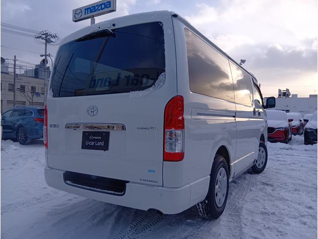 ハイエースバン スーパーGL ダークプライムII 4WD バックカメラ レーンアシスト 衝突被害軽減システム 両側電動スライドドア オートマチックハイビーム スマートキー 電動格納ミラー 後席モニター AT エアコン パワーウィンドウ(12枚目)