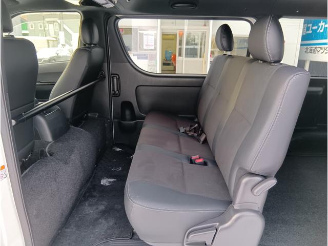 ハイエースバン スーパーGL ダークプライムII 4WD バックカメラ レーンアシスト 衝突被害軽減システム 両側電動スライドドア オートマチックハイビーム スマートキー 電動格納ミラー 後席モニター AT エアコン パワーウィンドウ(22枚目)