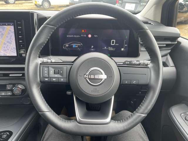 ノート 1.2 X FOUR 4WD 社有車アップ 純正ナビ アラウンドビュー エアB PW インテリジェントキ- 禁煙車 寒冷地仕様 4WD LEDヘッドランプ ワンオーナー バックカメラ ABS オートエアコン サイドエアバッグ 元試乗車 メモリーナビ ナビ&TV ワンセグ(8枚目)