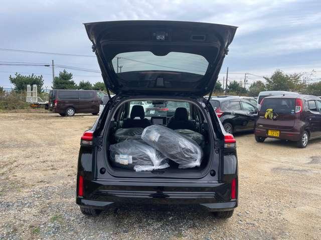 ノート 1.2 X FOUR 4WD 社有車アップ 純正ナビ アラウンドビュー エアB PW インテリジェントキ- 禁煙車 寒冷地仕様 4WD LEDヘッドランプ ワンオーナー バックカメラ ABS オートエアコン サイドエアバッグ 元試乗車 メモリーナビ ナビ&TV ワンセグ(19枚目)