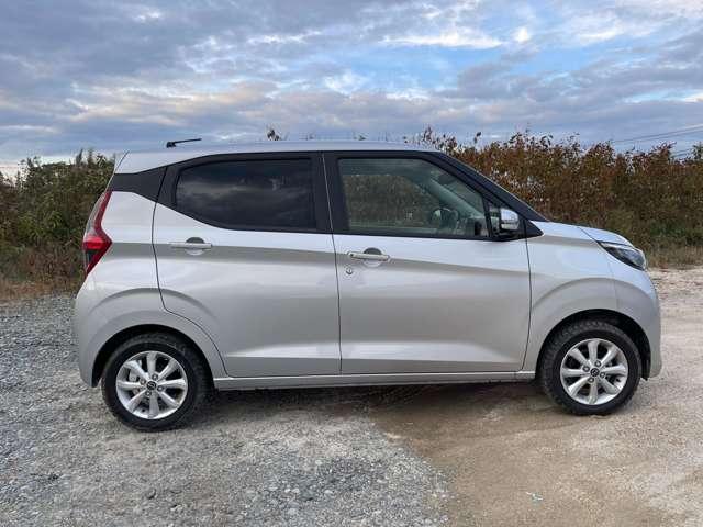 デイズ ６６０　Ｘ　４ＷＤ　ナビ　衝突軽減ブレーキ　踏み間違い防止装　ブレーキサポート　ＬＥＤヘッド　サイドカメラ　インテリジェントアラウンドビューモニター　ＬＤＷ　エアコン　インテリジェントキー　禁煙車　フルタイム４ＷＤ　１オーナー　エアバッグ　寒冷地仕様　キーフリー（20枚目）