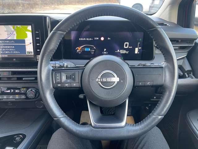 ノート １．２　Ｘ　ＦＯＵＲ　４ＷＤ　純正ナビ　バックビューモニター　エアＢ　ＰＷ　インテリジェントキ－　寒冷地仕様　４ＷＤ　ＬＥＤヘッドランプ　ワンオーナー　バックカメラ　アイドリングストップ　ＡＢＳ　盗難防止システム　オートエアコン　サイドエアバッグ　メモリーナビ（8枚目）