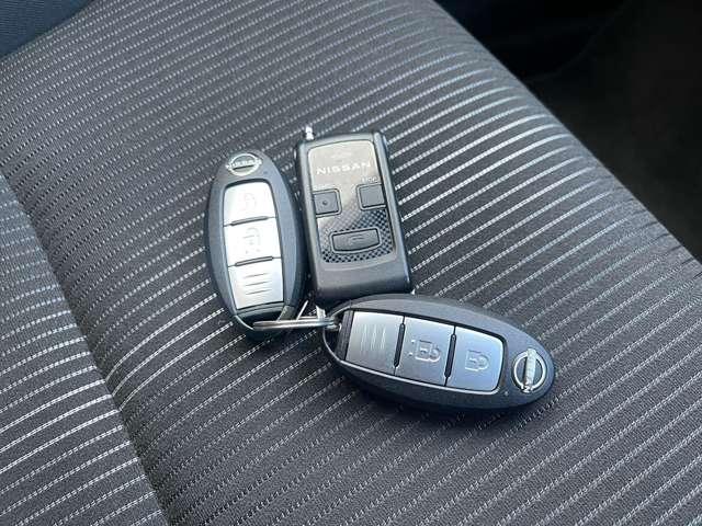 ノート １．２　Ｘ　ＦＯＵＲ　４ＷＤ　純正ナビ　バックビューモニター　エアＢ　ＰＷ　インテリジェントキ－　寒冷地仕様　４ＷＤ　ＬＥＤヘッドランプ　ワンオーナー　バックカメラ　アイドリングストップ　ＡＢＳ　盗難防止システム　オートエアコン　サイドエアバッグ　メモリーナビ（16枚目）