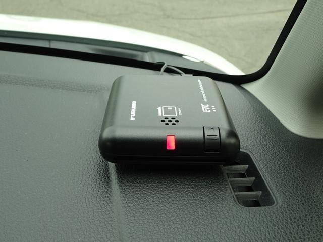 ルーミー Ｘ　ナビレディパッケージ　４ＷＤ　スマートアシスト　パワースライドドア　ナビ　バックカメラ　ＥＴＣ　プッシュスタート　スマートキー　寒冷地仕様　ミラーヒーター　フロント熱線　コーナーセンサー（17枚目）