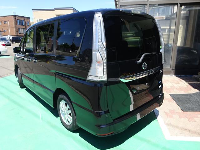 セレナ ハイウェイスター　Ｖセレクション＋セーフティＩＩ　４ＷＤ　ナビＴＶ　アラウンドビューカメラ　両側パワースライドドア　ＥＴＣ　ＬＥＤライト　エマージェンシーブレーキ　革巻きステアリング　クルーズコントロール　プッシュスタート　スマートキー（3枚目）