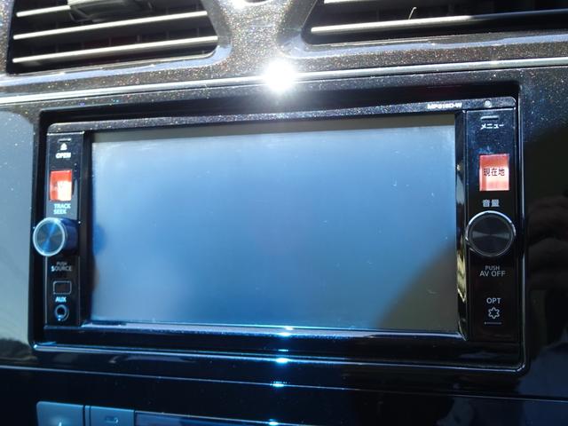 セレナ ハイウェイスター　Ｖセレクション＋セーフティＩＩ　４ＷＤ　ナビＴＶ　アラウンドビューカメラ　両側パワースライドドア　ＥＴＣ　ＬＥＤライト　エマージェンシーブレーキ　革巻きステアリング　クルーズコントロール　プッシュスタート　スマートキー（13枚目）