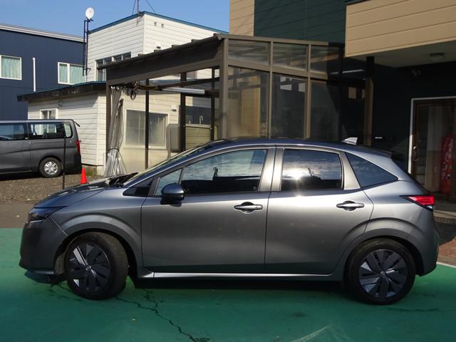 ノート X FOUR エマージェンシーブレーキ ナビ バックカメラ ETC ミラーヒーター シートヒーター ステアリングヒーター USB電源 ドライブレコーダー 革巻きステアリング 車線逸脱警報装置 オートライト(2枚目)