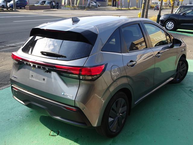 ノート X FOUR エマージェンシーブレーキ ナビ バックカメラ ETC ミラーヒーター シートヒーター ステアリングヒーター USB電源 ドライブレコーダー 革巻きステアリング 車線逸脱警報装置 オートライト(5枚目)