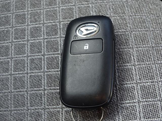 タント Ｌ　４ＷＤ　スマートアシスト　シートヒーター　ミラーヒーター　ＬＥＤライト　プッシュスタート　スマートキー　コーナーセンサー　アイドリングストップ　カーテンサイドエアバッグ　横滑り防止装置（14枚目）