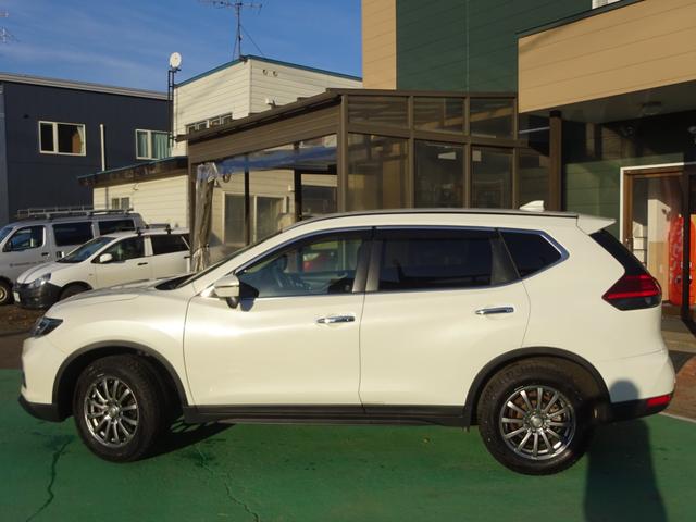 エクストレイル ２０Ｓ　４ＷＤ　エマージェンシーブレーキ　ミラーヒーター　車線逸脱警報装置　横滑り防止装置　コーナーセンサー　フォグランプ　ヒルディセントコントロール（2枚目）